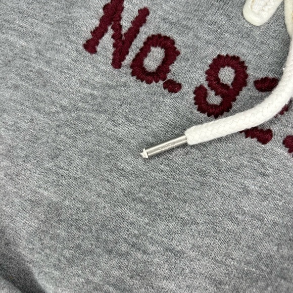 Ruehl Sweatshirt - Picture 9 of 12